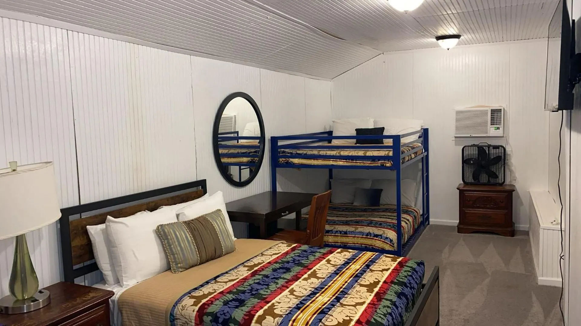 아파트 3 Bedroom Guest House Get Away Ideal Location 멤피스
