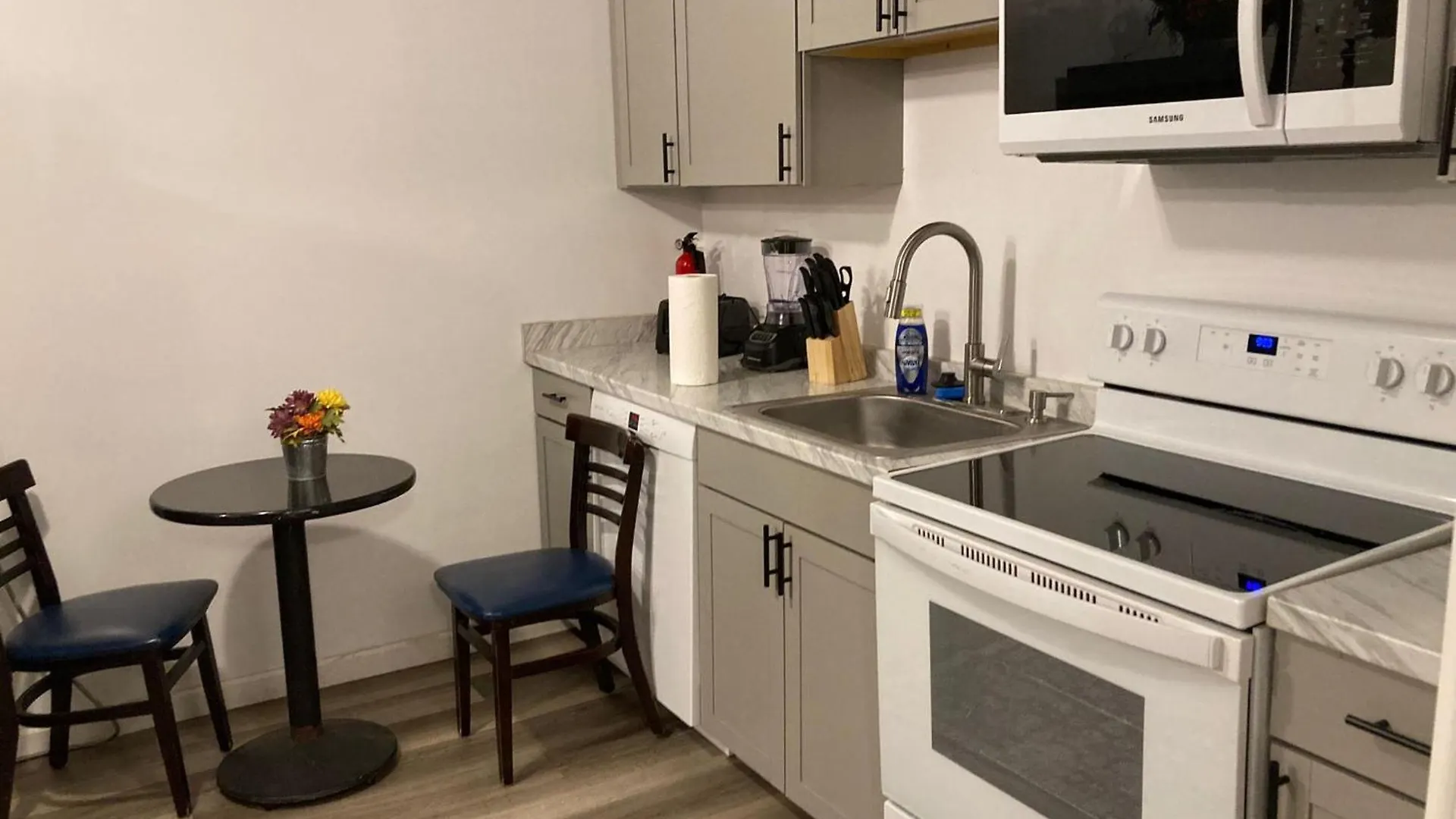 3 Bedroom Guest House Get Away Ideal Location 멤피스 0*,  미국